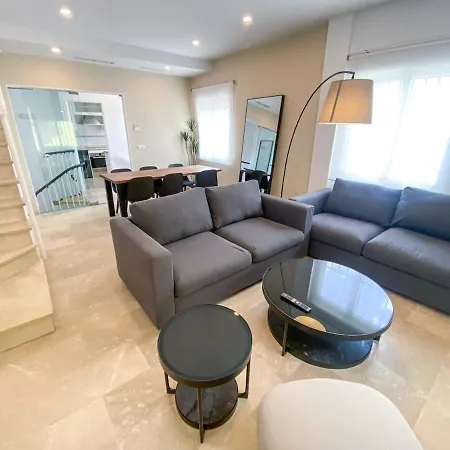 With Private Swimming Pool In Villa *