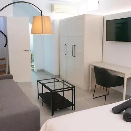Villa With Private Swimming Pool In Siviglia